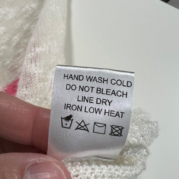 Blakeley Lightweight Loose Knit Sweater With Pink Hearts Distressed Hemline XL - Picture 9 of 10